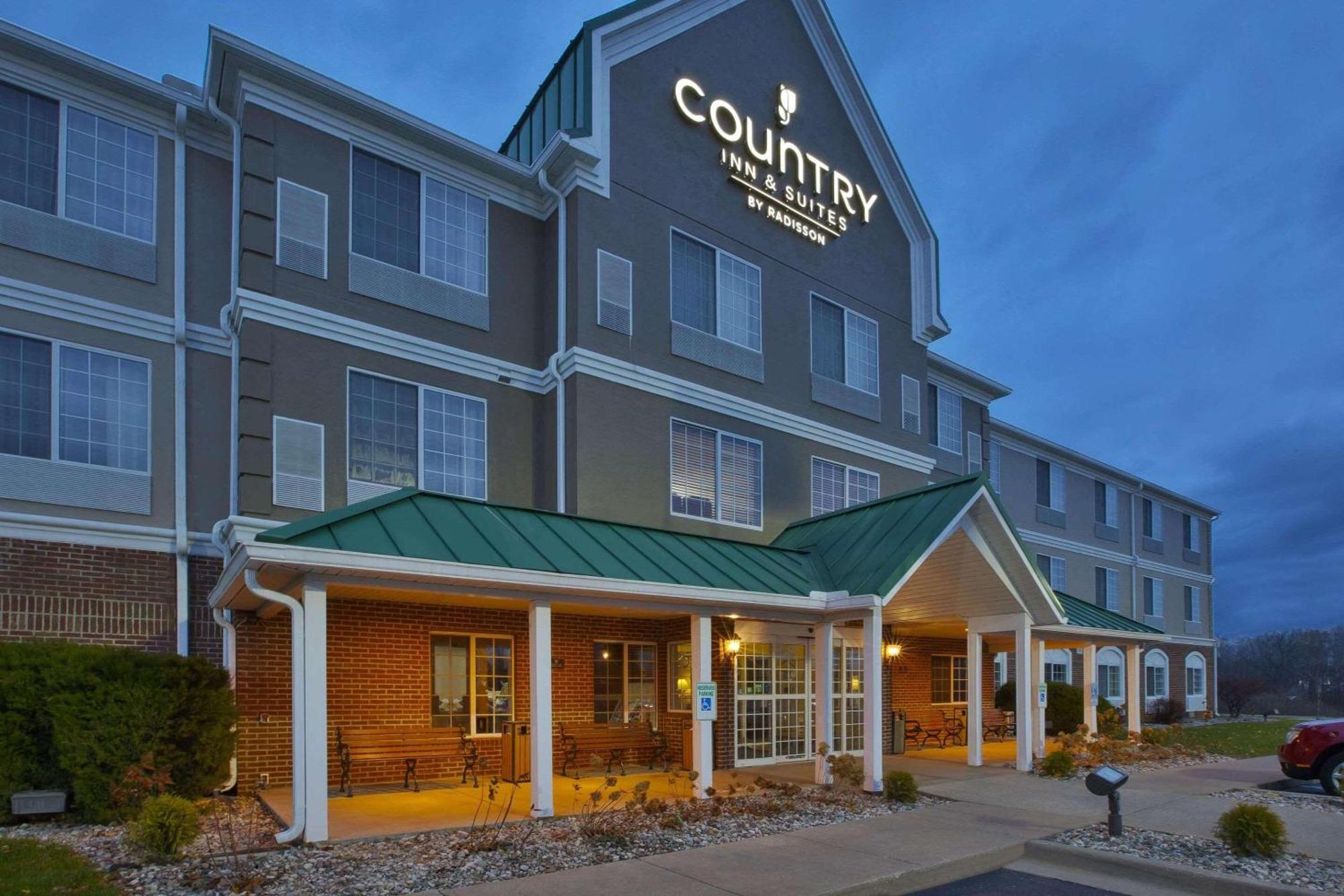 Country Inn & Suites By Radisson, Big Rapids, Mi Exterior foto