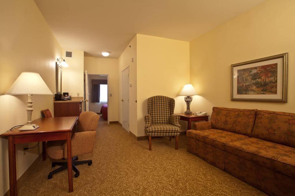 Country Inn & Suites By Radisson, Big Rapids, Mi Habitación foto